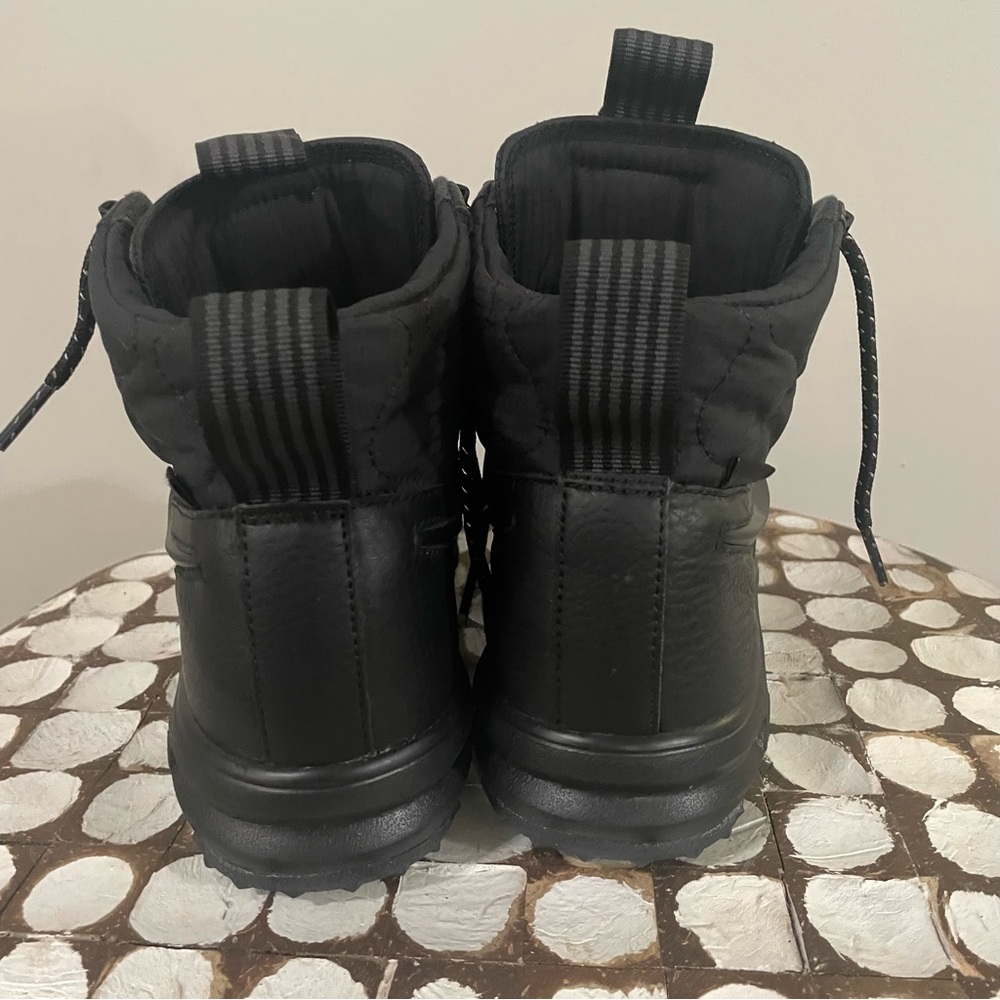 Nike Black High-Top Boots with Durable Sole - Picture 4 of 6